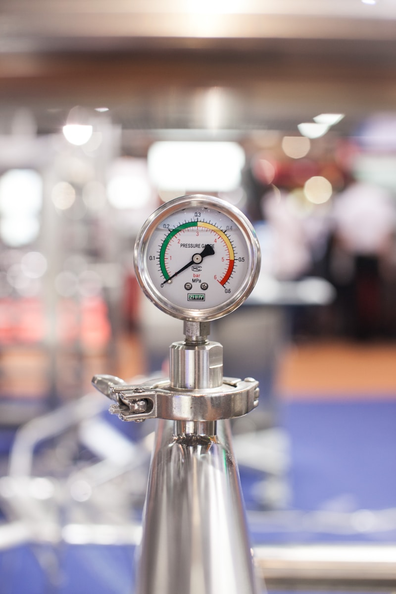 Precision gauge for evaluating pump performance